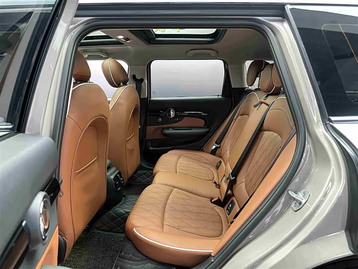 Фото 7 - Mini Clubman