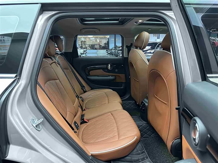 Фото 8 - Mini Clubman