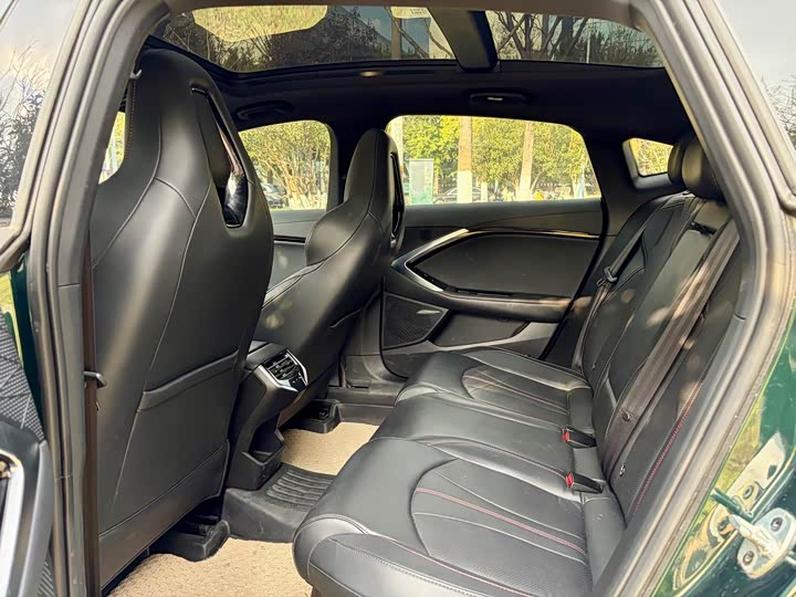 Фото 8 - MG Motor 7