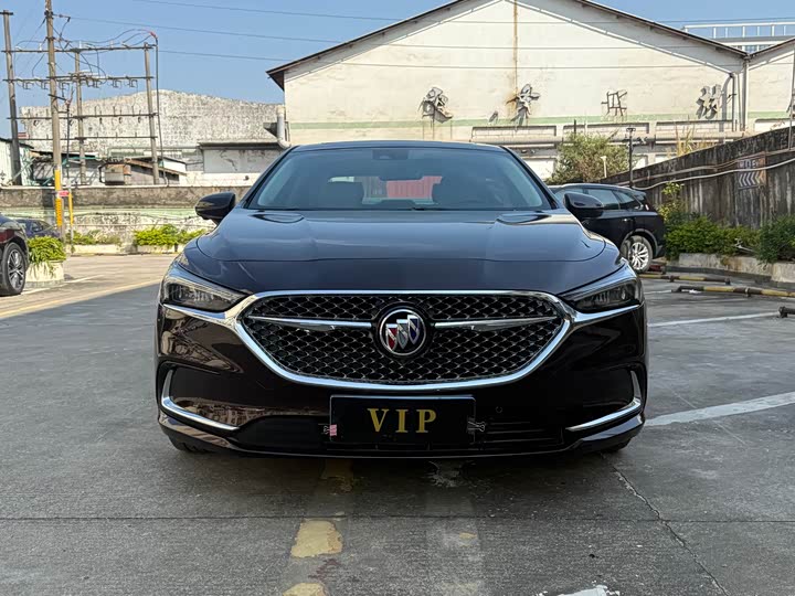 Фото 2 - Buick LaCrosse
