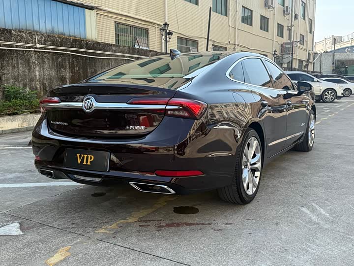 Фото 4 - Buick LaCrosse