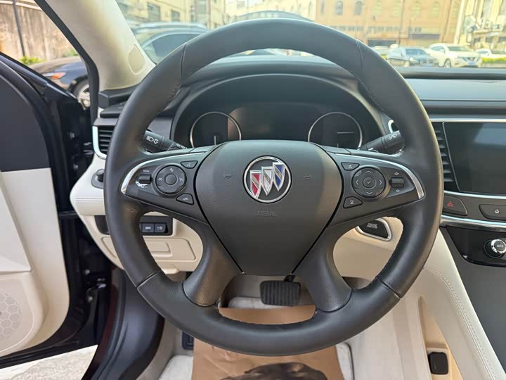 Фото 9 - Buick LaCrosse