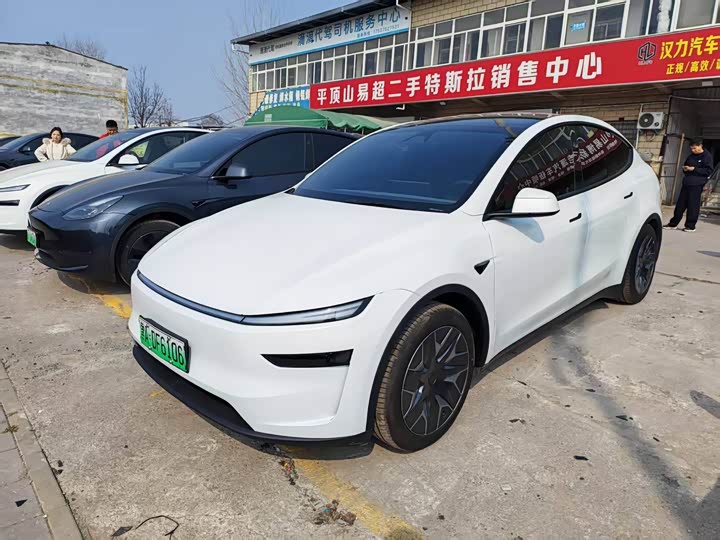 Фото 1 - Tesla Model Y