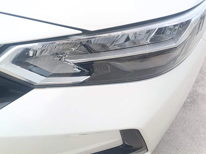 Фото 5 - Nissan Sylphy