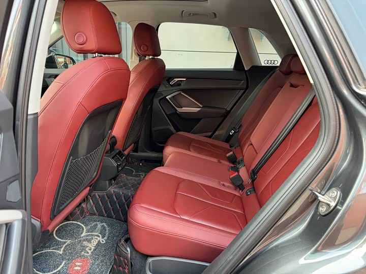 Фото 8 - Audi Q3