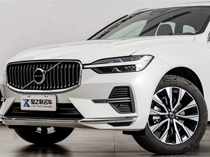 Фото 2 - Volvo XC60