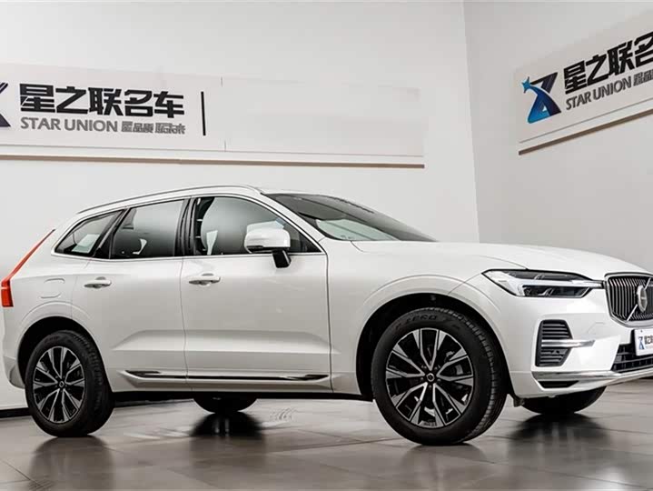 Фото 6 - Volvo XC60