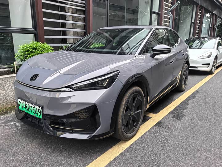 Photo 1 - Volkswagen ID.Unyx