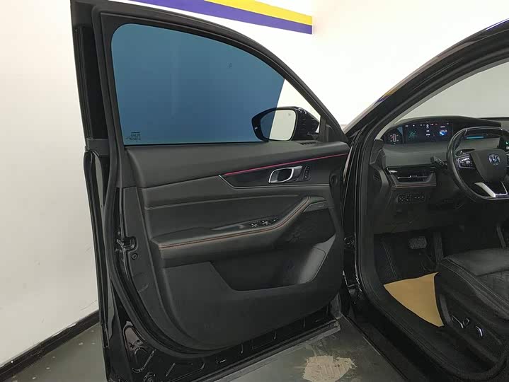 Фото 7 - Changan UNI-K