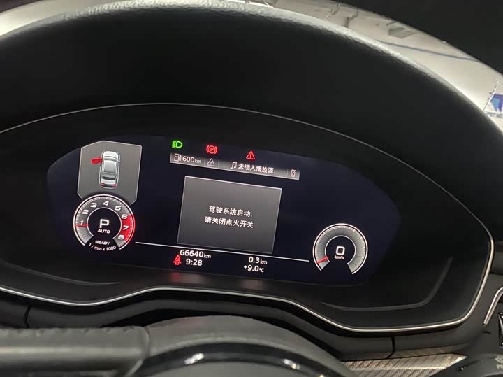 Фото 5 - Audi A4L