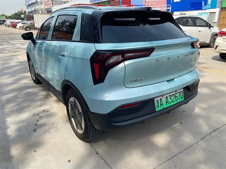 Фото 8 - Geely Geometry E Firefly