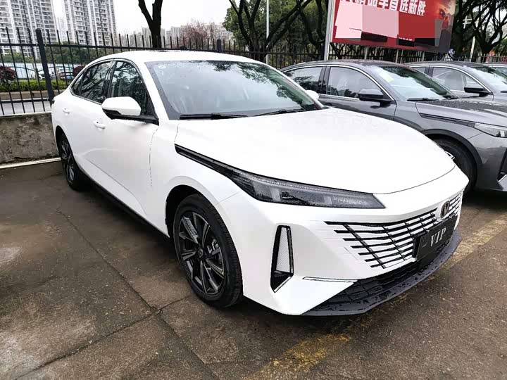 Фото 3 - Changan Eado Plus