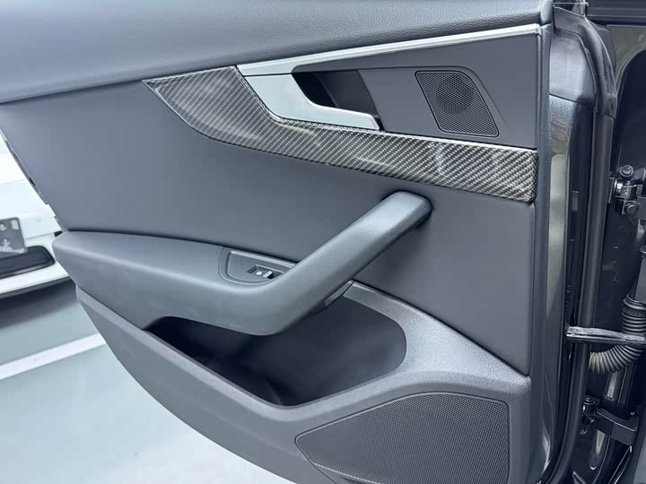 Фото 4 - Audi A5