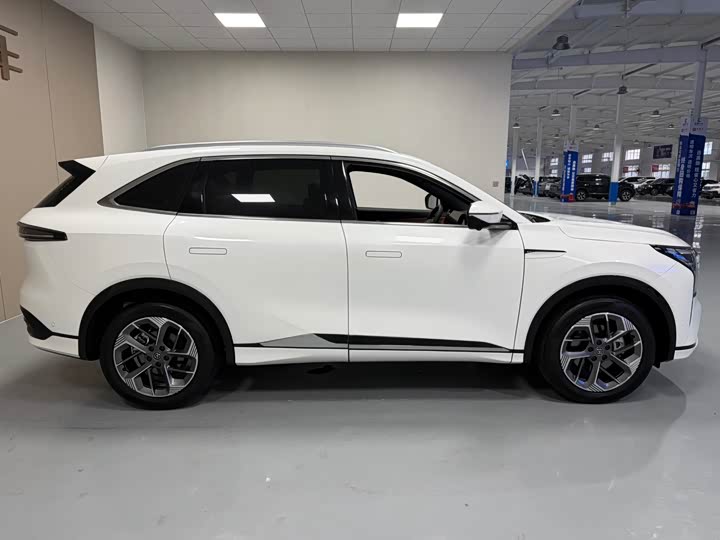 Фото 8 - Changan CS75 Plus