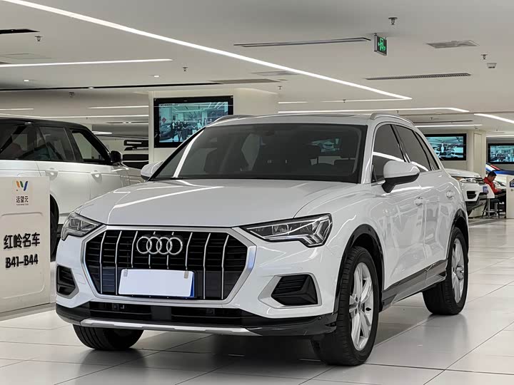 Фото 1 - Audi Q3