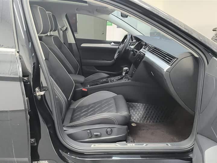 Фото 8 - Volkswagen Magotan GTE Hybrid