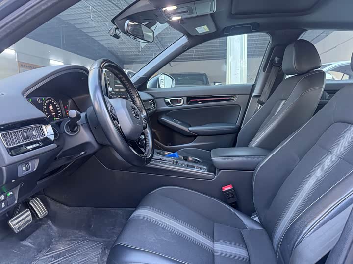 Фото 4 - Honda Civic