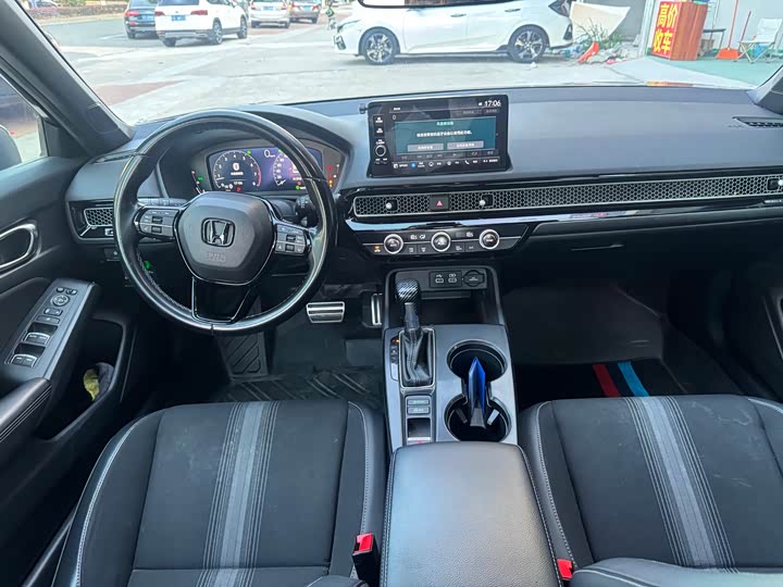 Фото 7 - Honda Civic