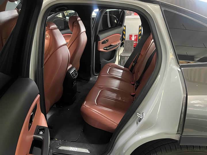 Photo 7 - Nio EC6