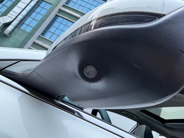 Фото 5 - Geely Emgrand L