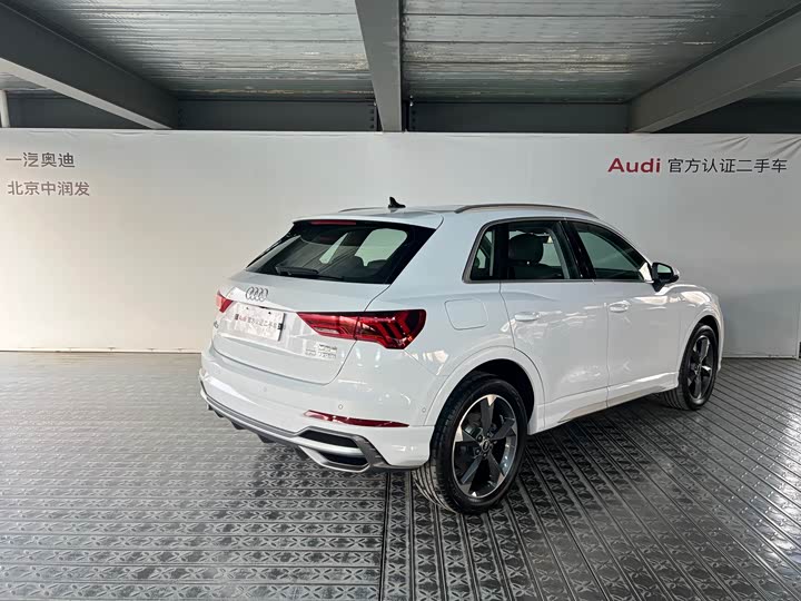 Фото 5 - Audi Q3