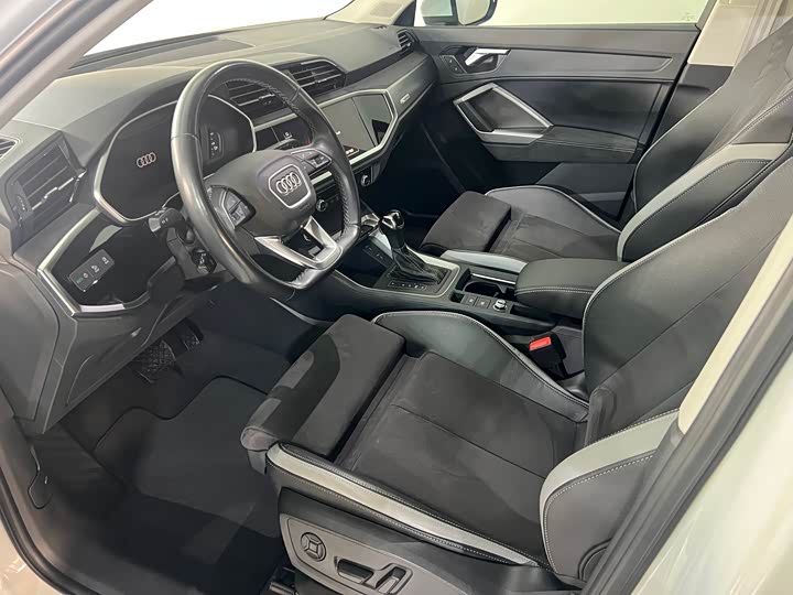 Фото 9 - Audi Q3