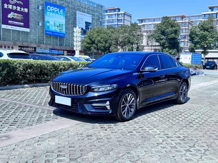 Фото 1 - Geely Preface