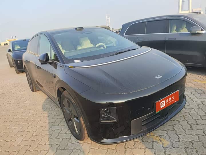 Фото 2 - LiXiang i6