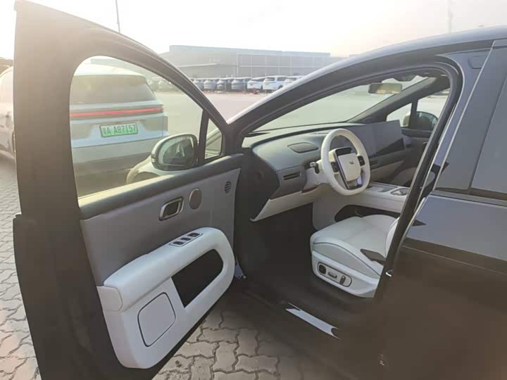 Фото 5 - LiXiang i6