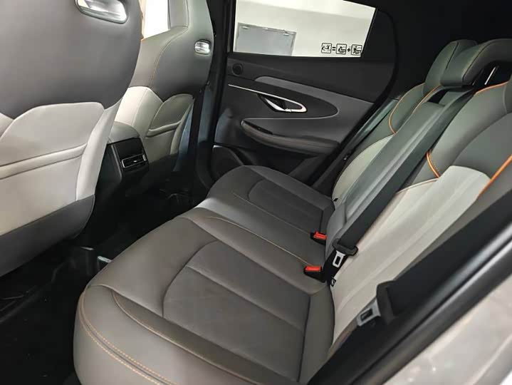 Photo 5 - Changan UNI-T