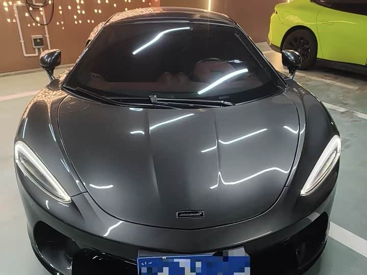 Фото 1 - McLaren GT