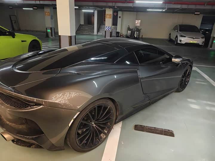 Фото 4 - McLaren GT