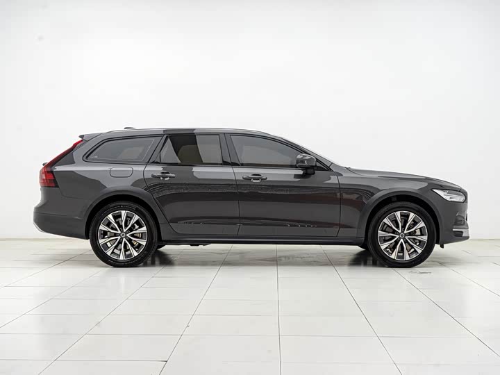 Фото 3 - Volvo V90