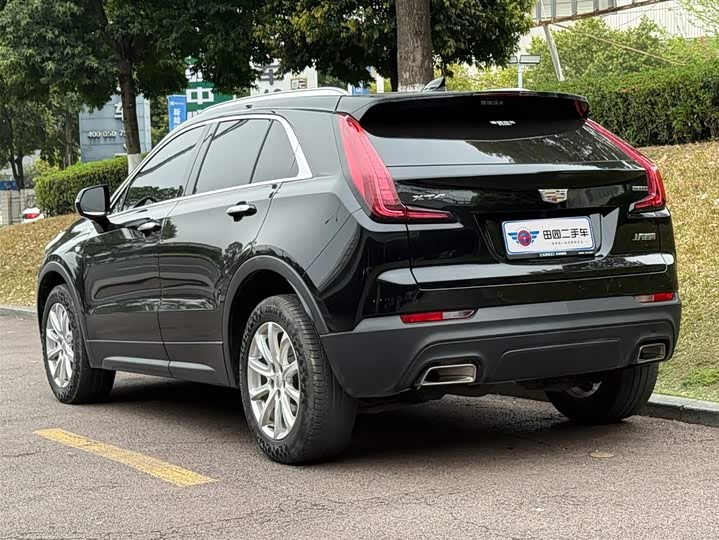 Фото 4 - Cadillac XT4