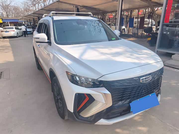 Фото 1 - Geely Atlas