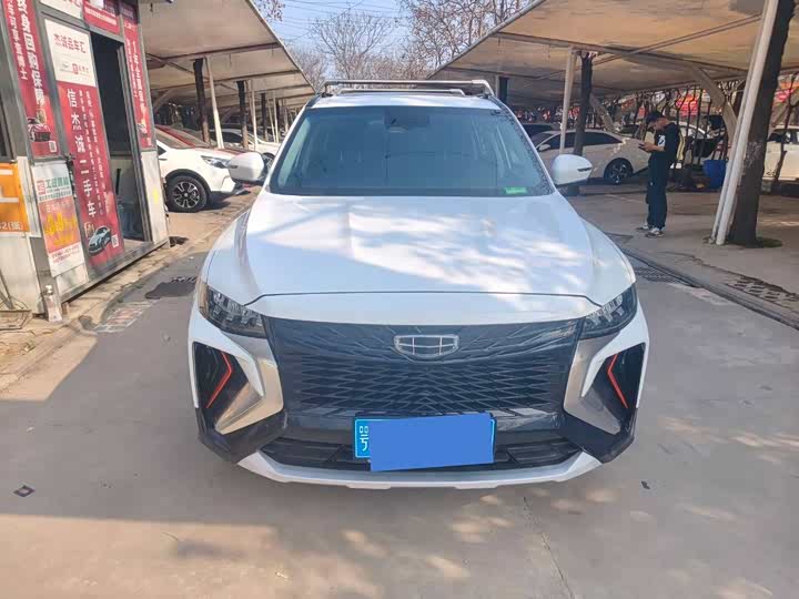 Фото 2 - Geely Atlas