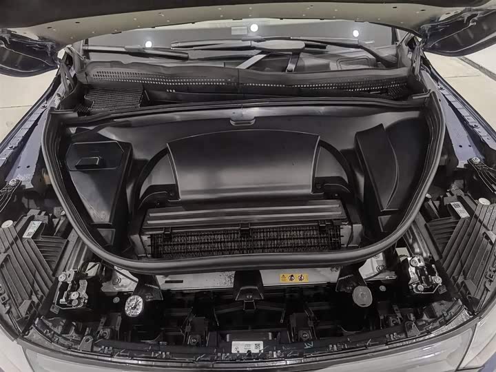 Фото 6 - Mercedes-Benz EQE SUV