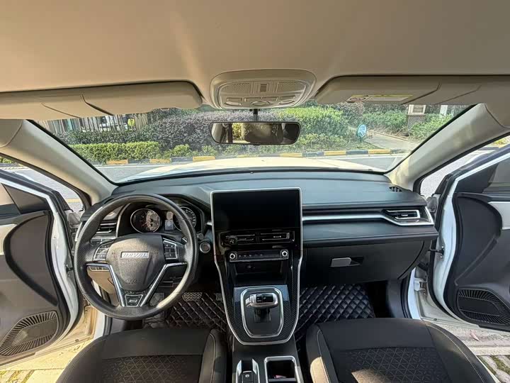 Фото 6 - Haval M6