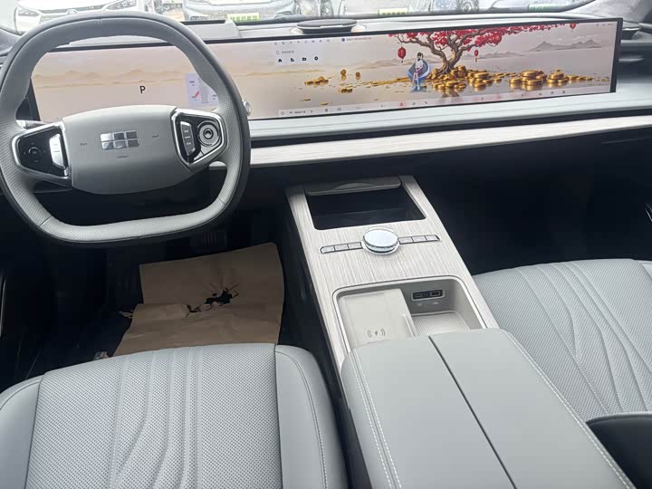 Фото 5 - Geely Galaxy E8