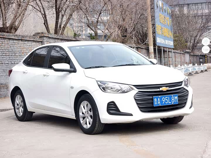 Фото 3 - Chevrolet Onix (Cavalier)