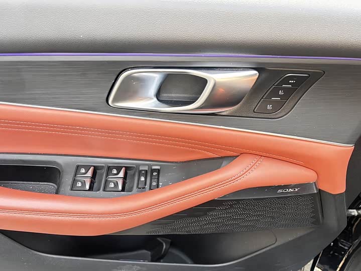 Фото 4 - Changan UNI-K