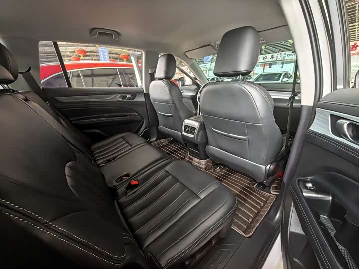 Фото 9 - Ford Equator