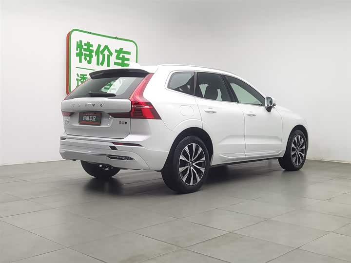 Фото 2 - Volvo XC60