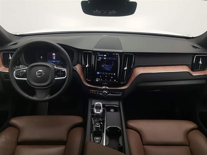 Фото 5 - Volvo XC60