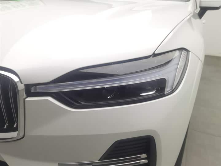 Фото 7 - Volvo XC60