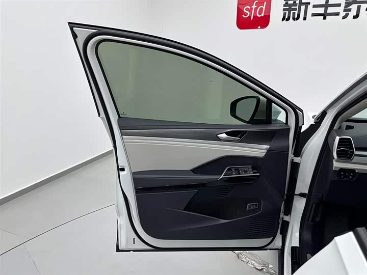 Фото 8 - Volkswagen ID.6 Crozz