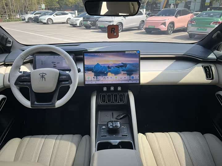 Photo 6 - BYD Song L