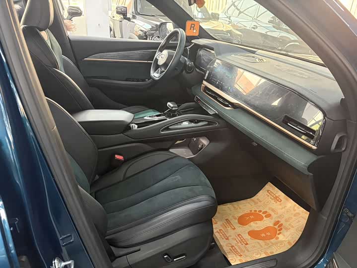 Фото 4 - Geely Monjaro