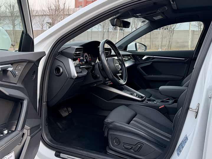 Фото 5 - Audi A3