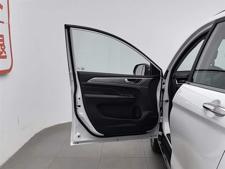 Фото 8 - Haval M6